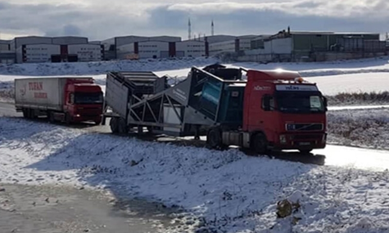 CONSTMACH MOBILE 100 mobile concrete plant is shipped for our customer in Poland.
