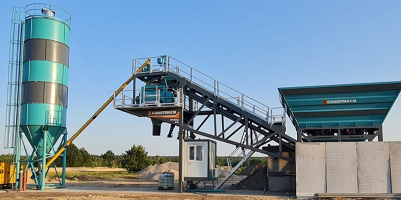 Criba para obra de construcción - CVS series - CONSTMACH Concrete Plants &  Crushers - para minas / para reciclaje / para la industria