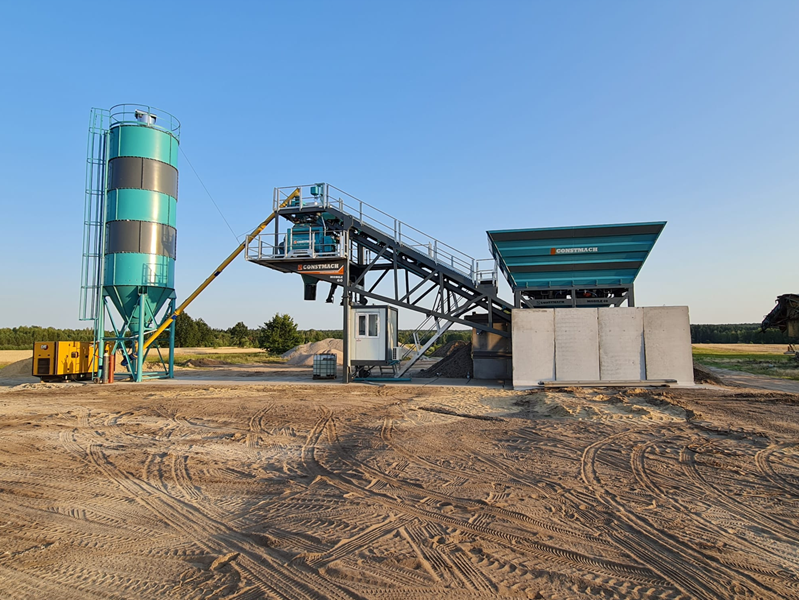 La centrale à béton mobile 60 assure une production de béton rapide et flexible en Pologne !