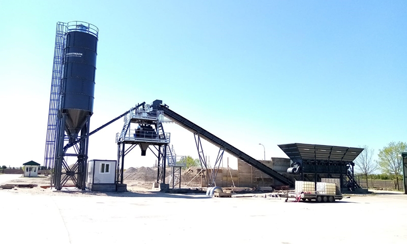 La centrale à béton fixe CONSTMACH 60 m3/h est mise en service pour notre client en Serbie
