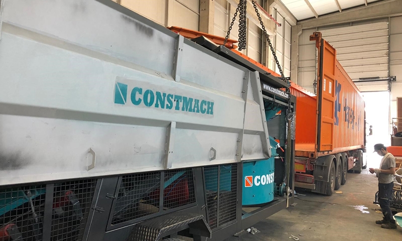 Se envía CONSTMACH MOBICOM 30, planta mezcladora de concreto móvil y compacta para nuestro cliente en Nigeria