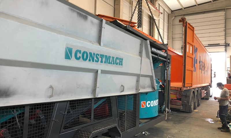 CONSTMACH MOBICOM 30, la centrale à béton mobile et compacte est expédiée pour notre client au Nigeria