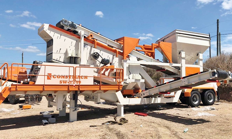 ¡Se pone en operación Planta Móvil de Cribado y Lavado CONSTMACH SW-1240 para nuestro cliente en URUGUAY!