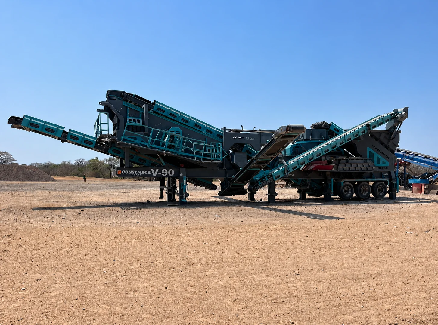 V-90 / Mobile Brech- und Siebanlage — Angola Installationsreferenz