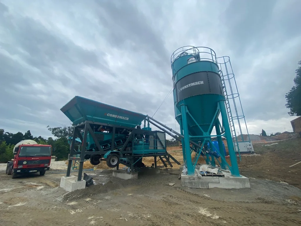 CONSTMACH Mobicom 30 Mobile Concrete Batching Plant Commissioned in Portugal