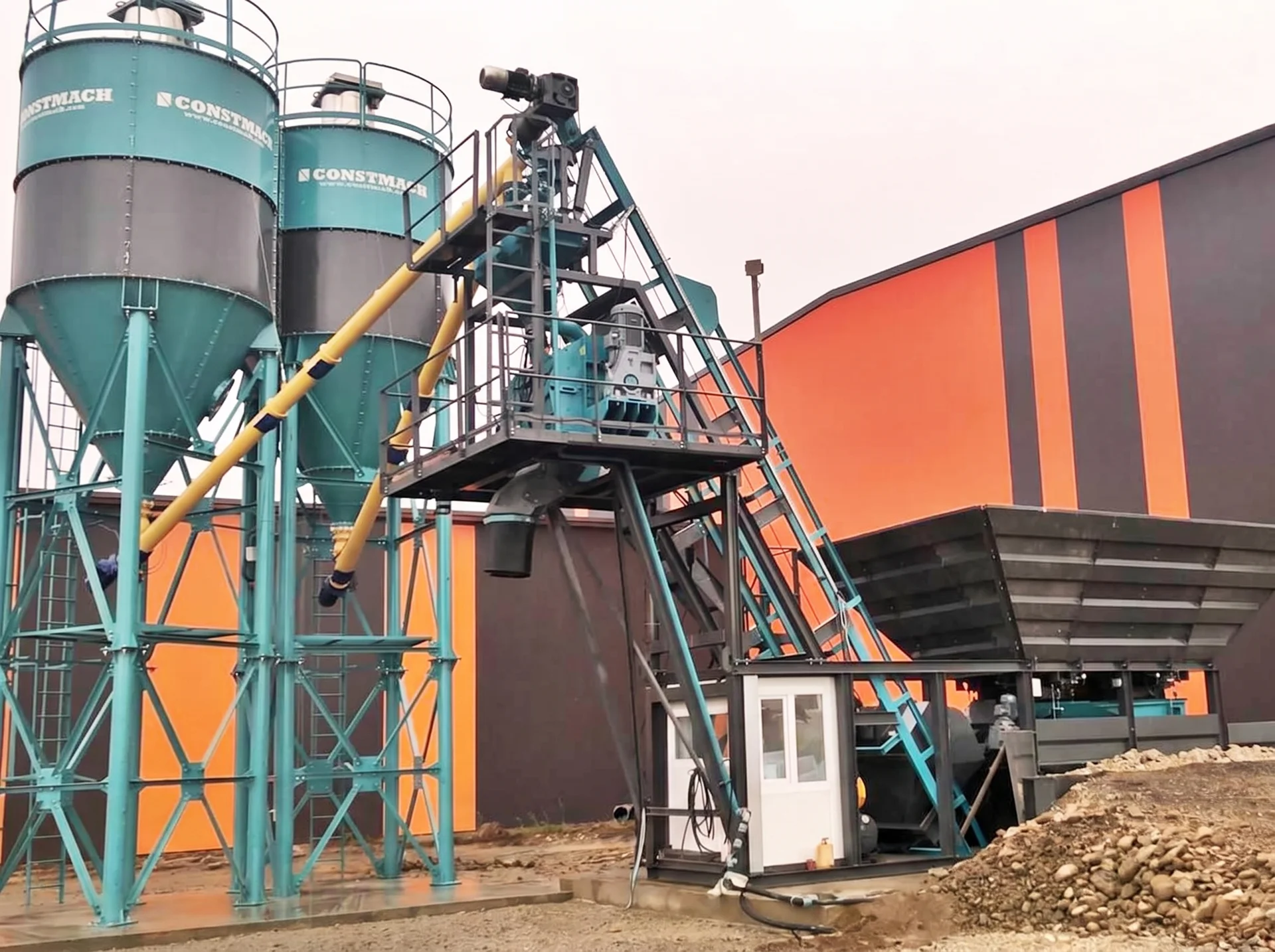 COMPACT 30 / BETONMISCHANLAGE — Bulgarien Installationsreferenz