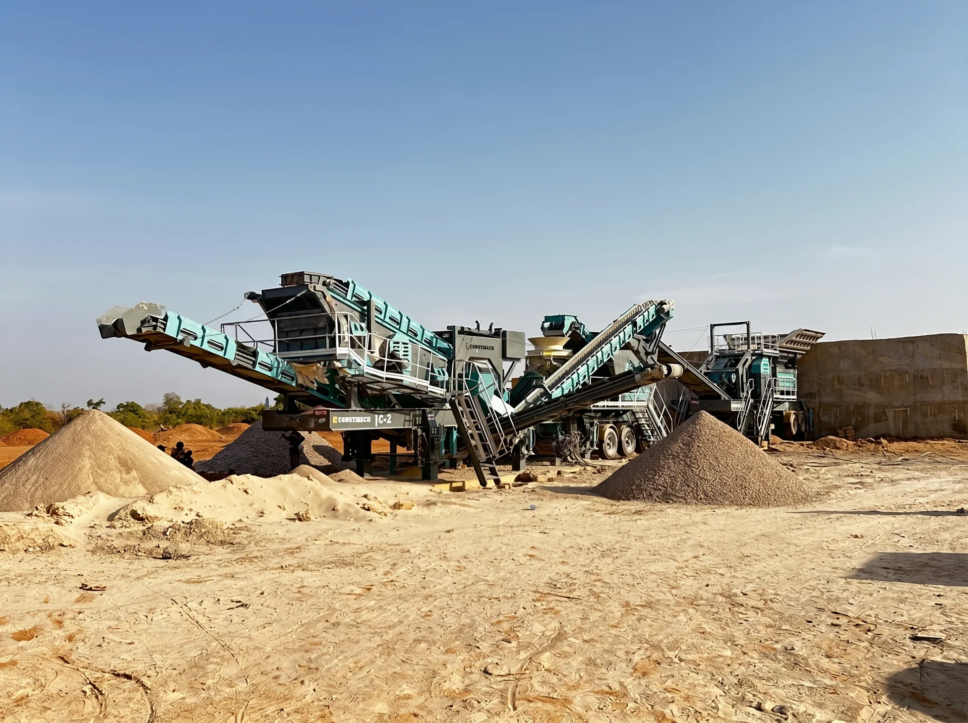 JC-2 / MOBILE BRECH- UND SIEBANLAGE — Burkina Faso Installationsreferenz