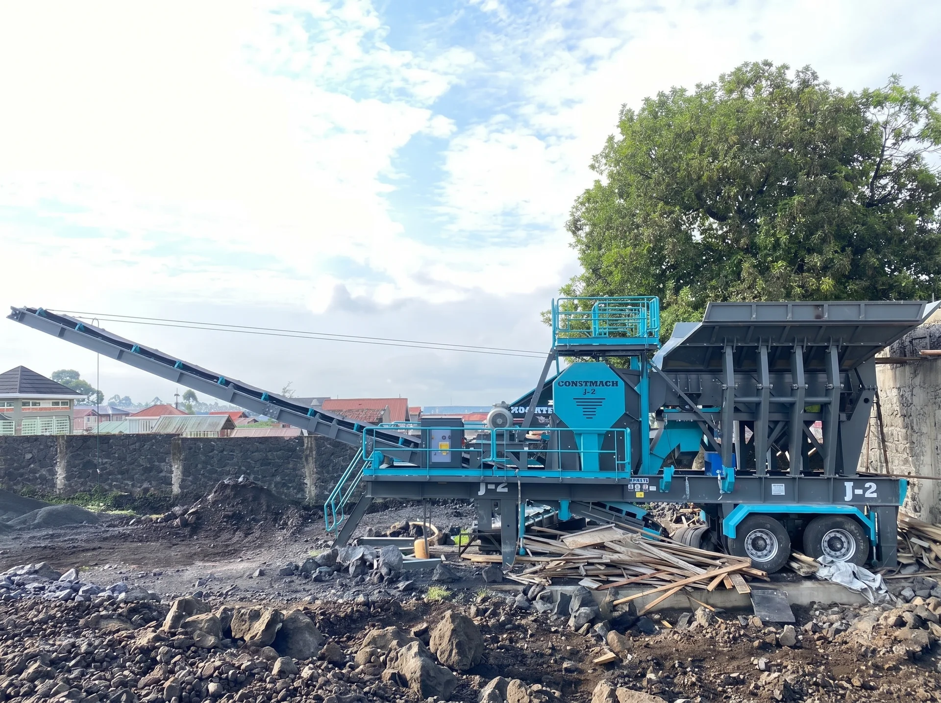 J-2 / MOBILER BACKENBRECHER — Democratic Republic of Congo Installationsreferenz