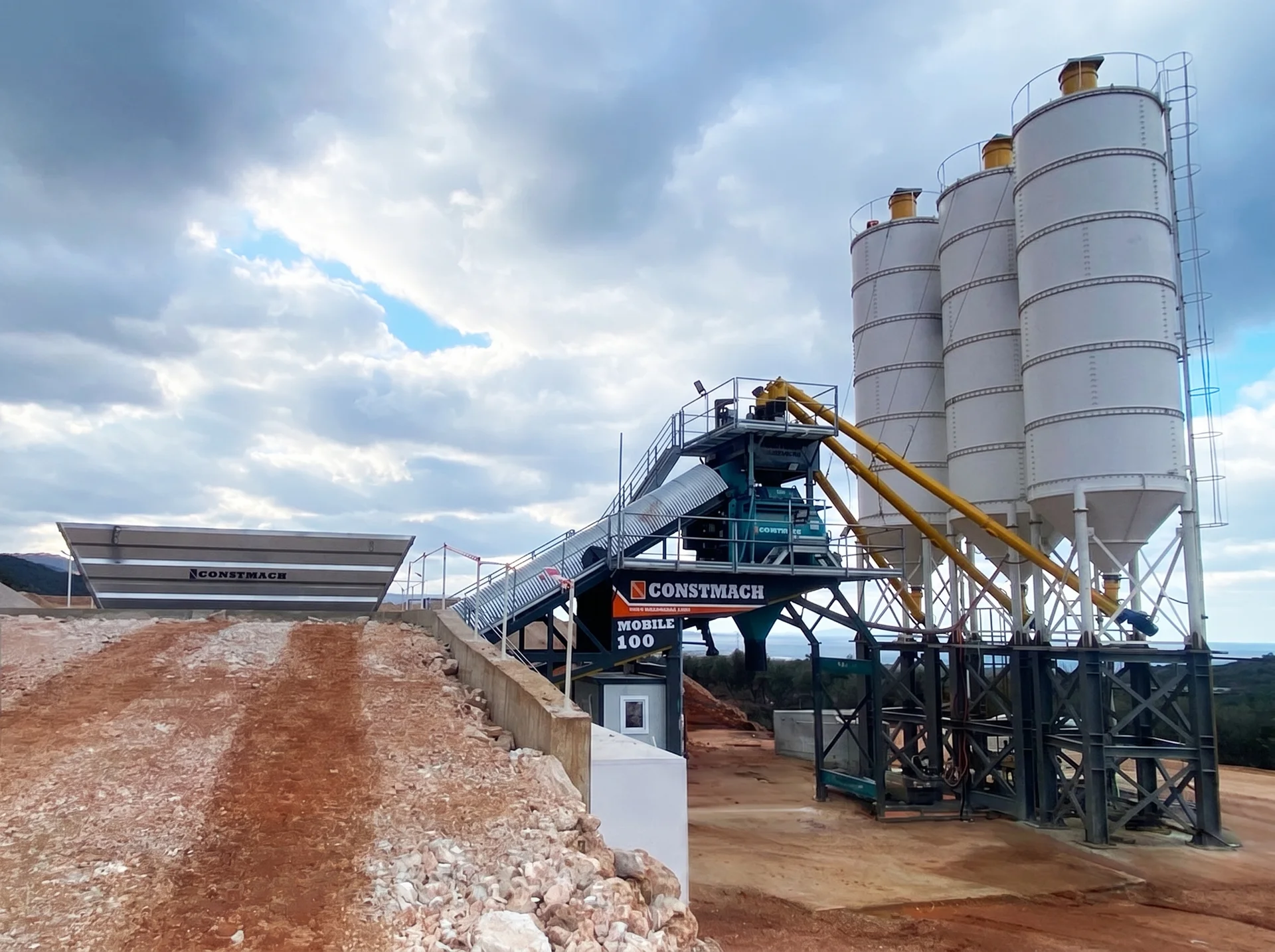 MOBILE 100 / BETONMISCHANLAGE — Greece Installationsreferenz