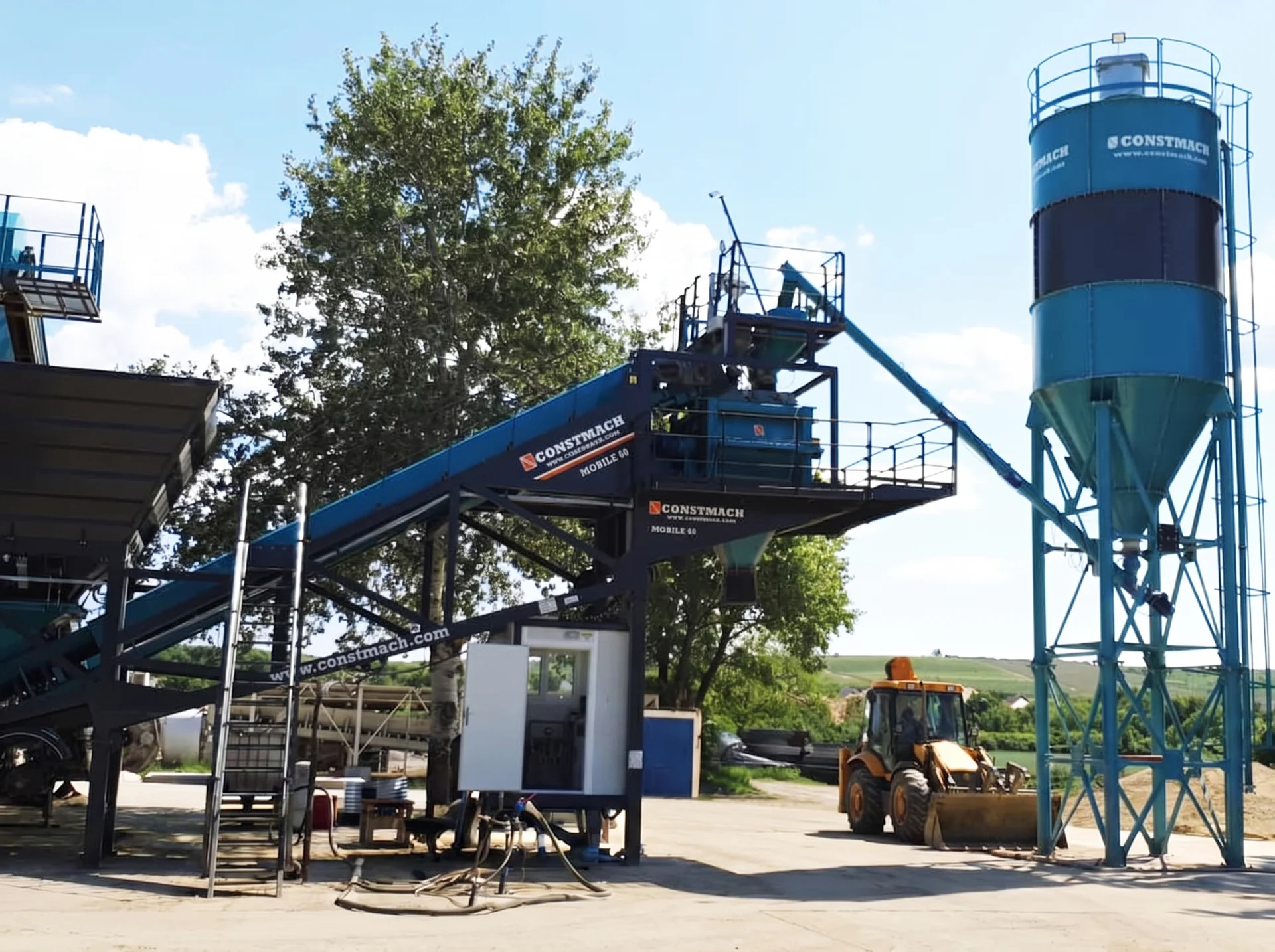 MOBILE 60 / Betonmischanlage — Hungary Installationsreferenz