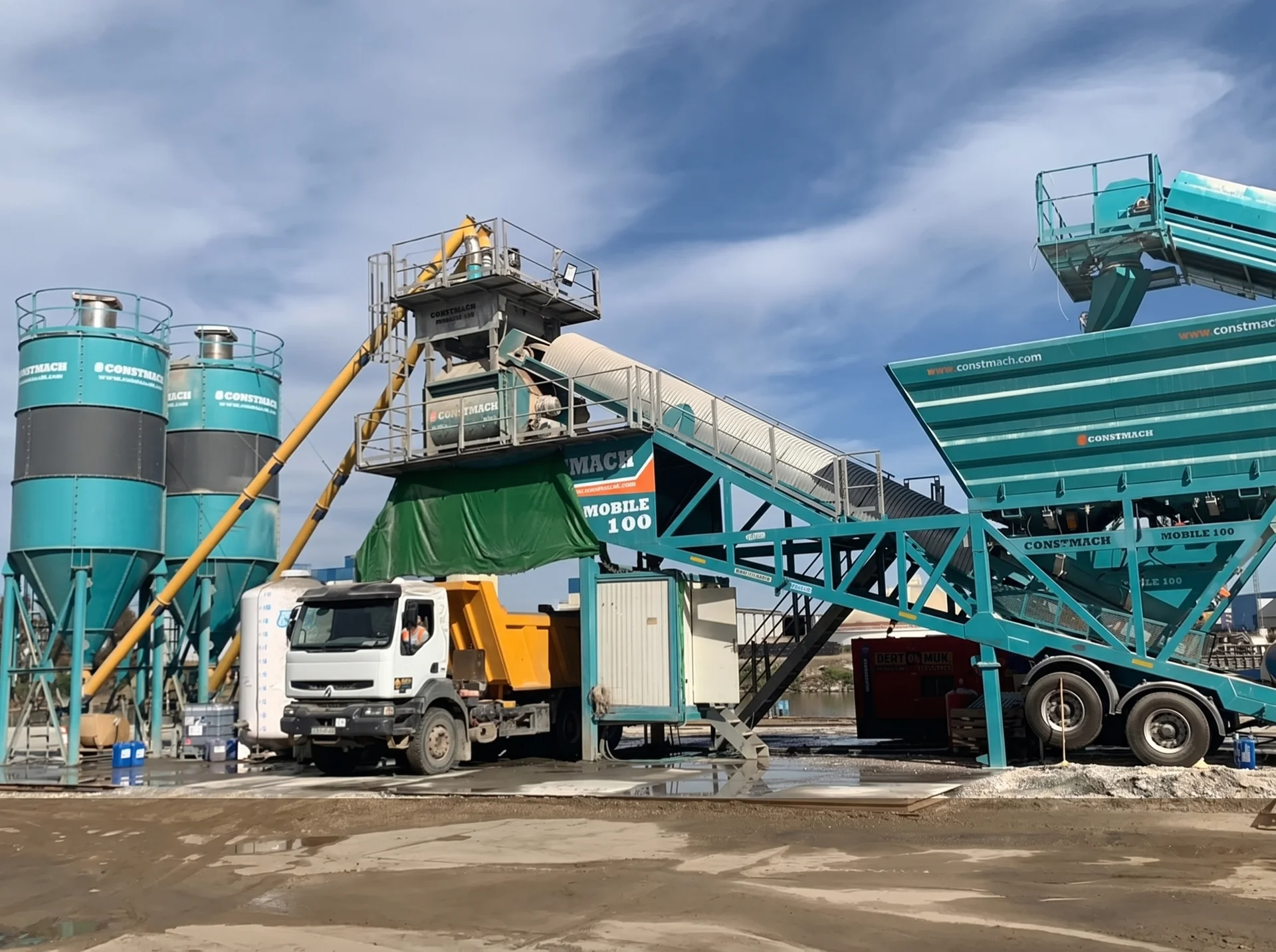 MOBILE 100 / Betonmischanlage — Spain Installationsreferenz