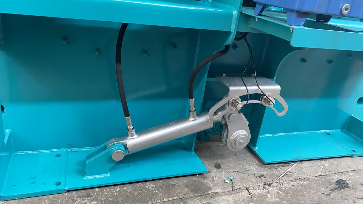 CTS - 1 | Twin Shaft Concrete Mixer — image 12