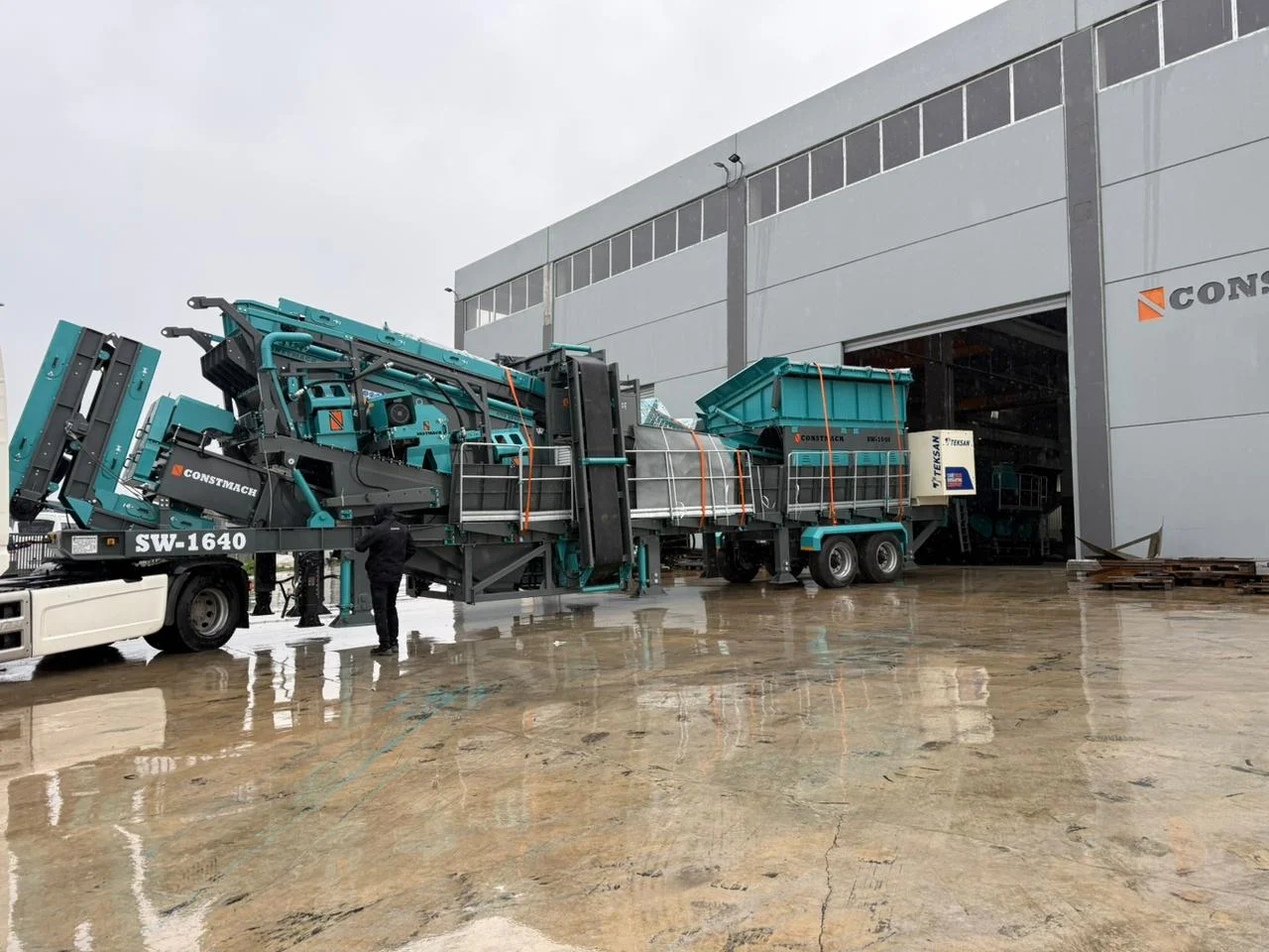 SW-1240 Mobile Screening & Washing Plant — image 1